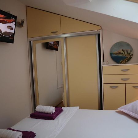 Apartments Iva Und Franka Omiš Extérieur photo