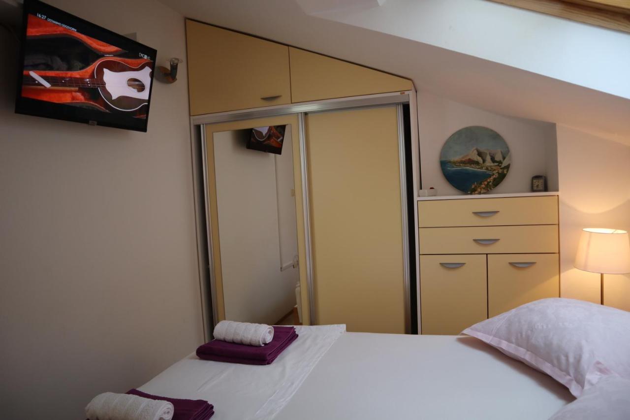 Apartments Iva Und Franka Omiš Extérieur photo