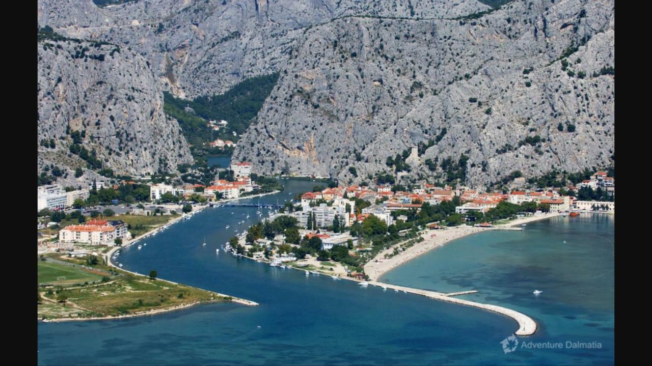 Apartments Iva Und Franka Omiš Extérieur photo