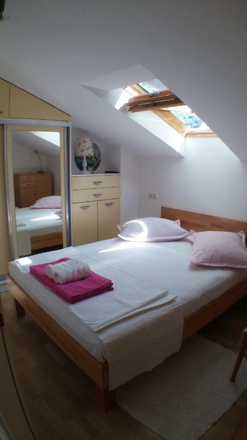 Apartments Iva Und Franka Omiš Extérieur photo