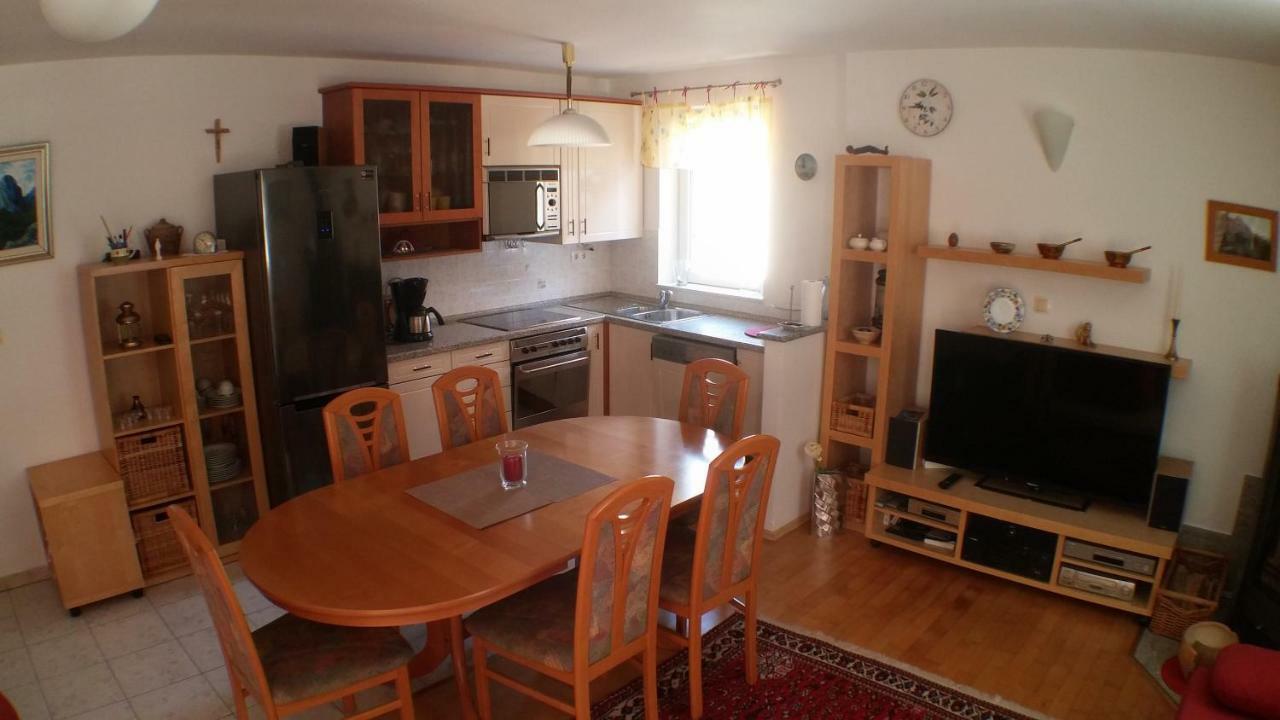 Apartments Iva Und Franka Omiš Extérieur photo