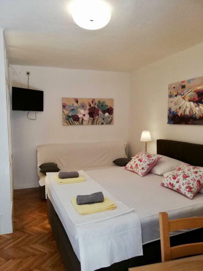 Apartments Iva Und Franka Omiš Extérieur photo