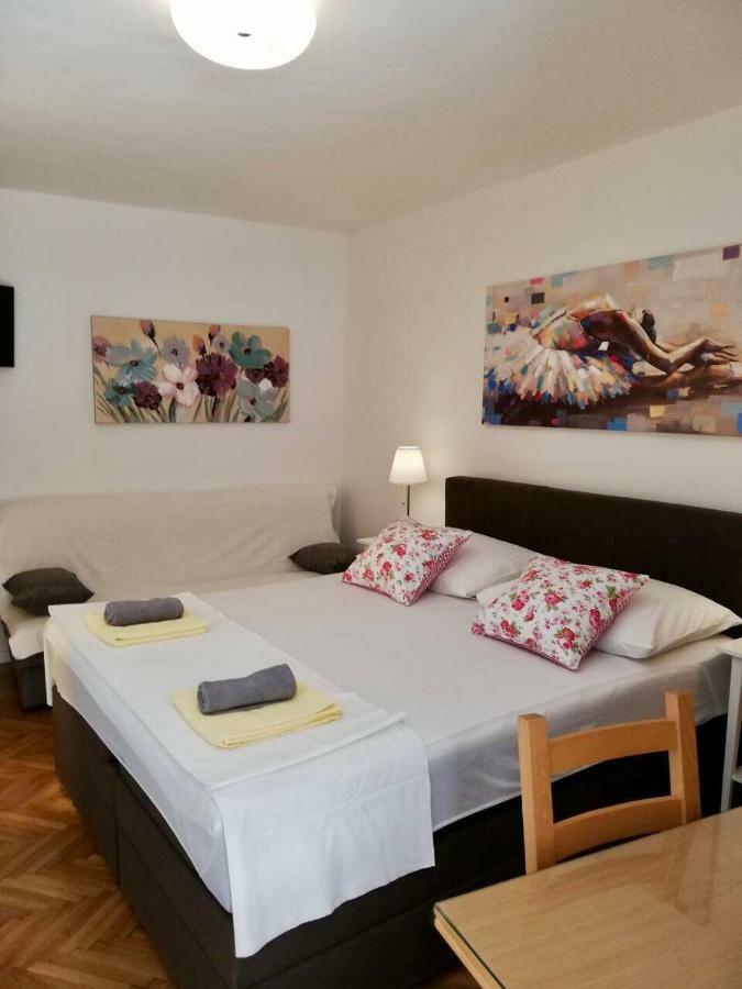 Apartments Iva Und Franka Omiš Extérieur photo