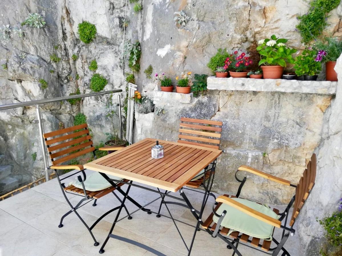 Apartments Iva Und Franka Omiš Extérieur photo